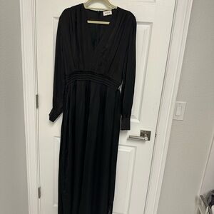 Aura Elegant Black V-Neck Jumpsuit